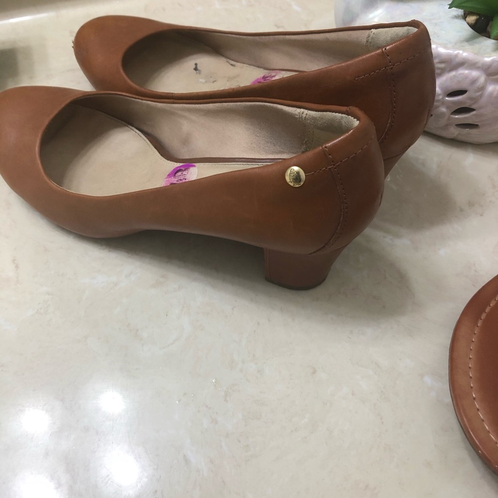 Women’s shoes